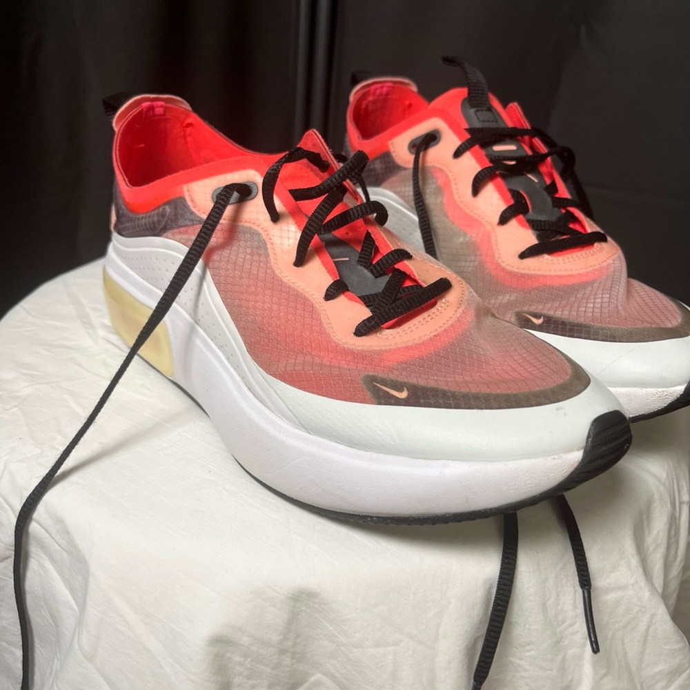 Nike AIR MAX Women's  Running Shoes size 8.5 - Picture 15 of 16